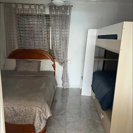 First Line, Highest Floor And Center! Apartament